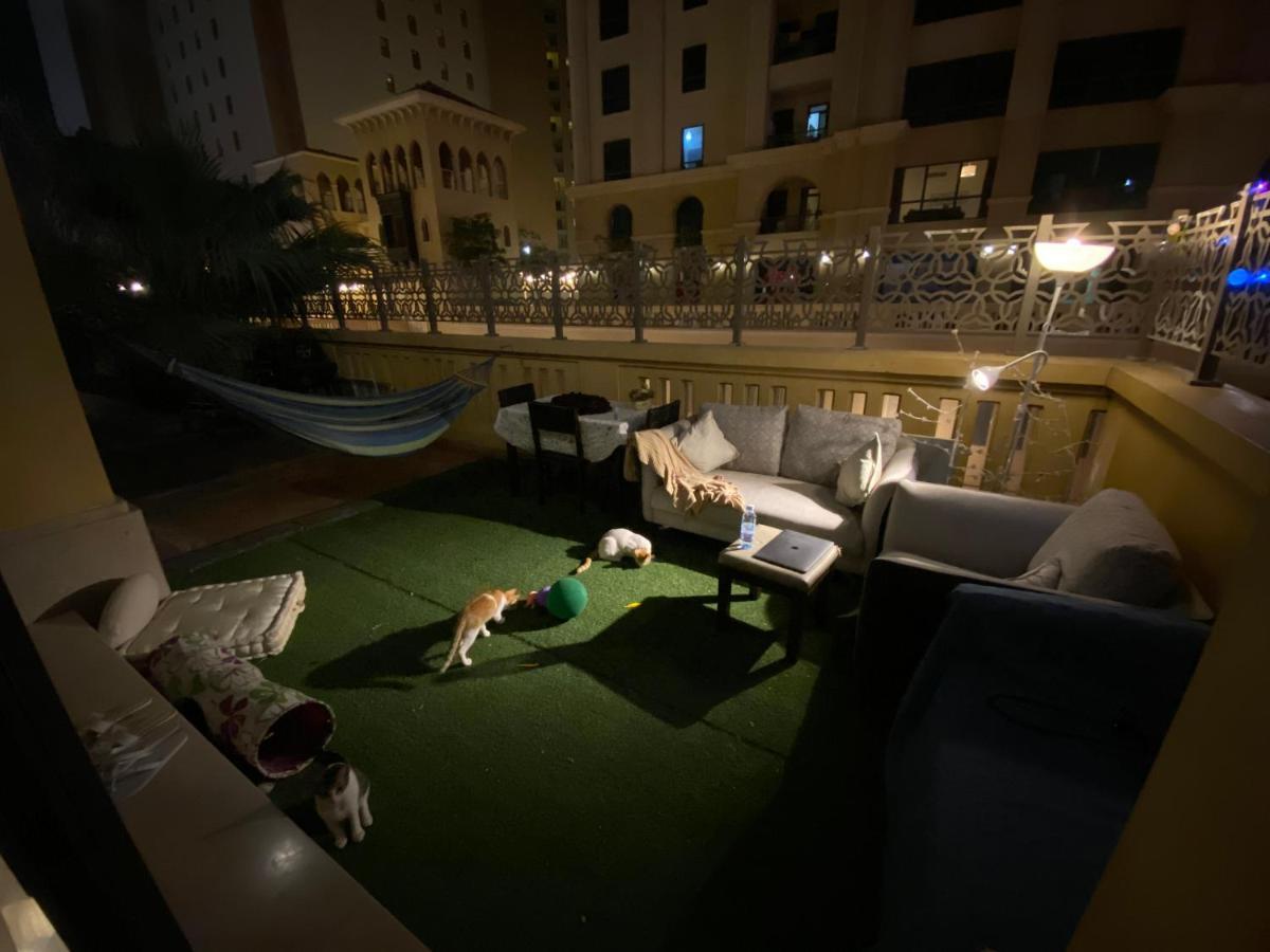 Alexandrina Hostel Dubai Exterior photo